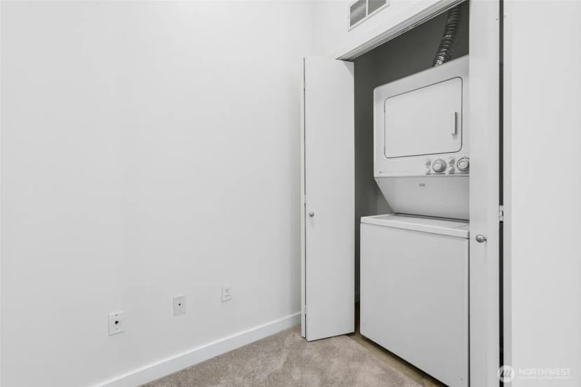 Property photo for 521 7th Avenue #207, Kirkland photo 23