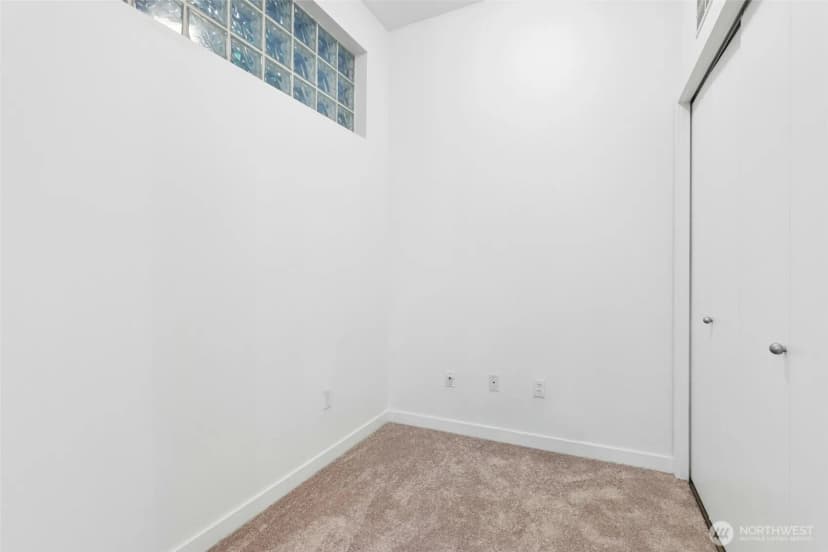 Property photo for 521 7th Avenue #207, Kirkland photo 22