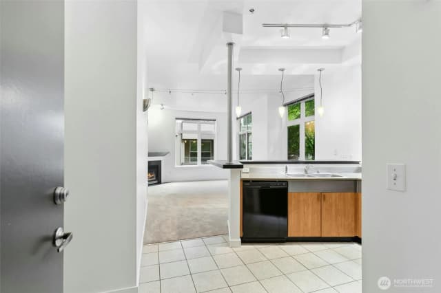 Property photo for 521 7th Avenue #207, Kirkland photo 3