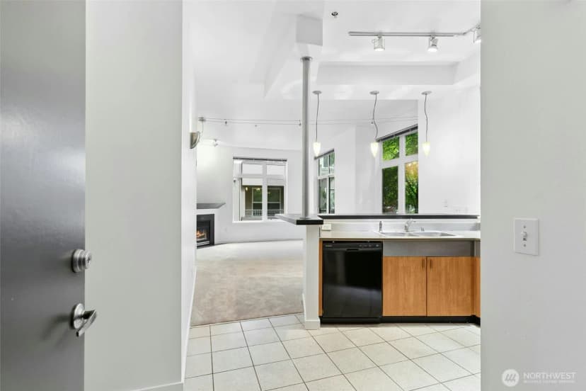 Property photo for 521 7th Avenue #207, Kirkland photo 3