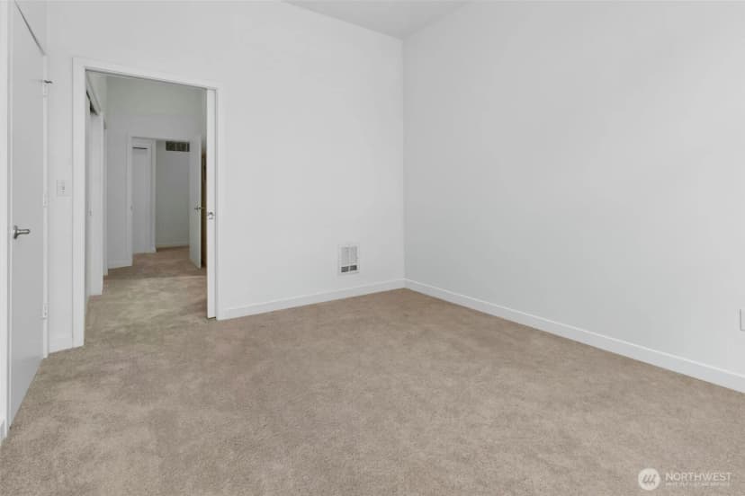 Property photo for 521 7th Avenue #207, Kirkland photo 18