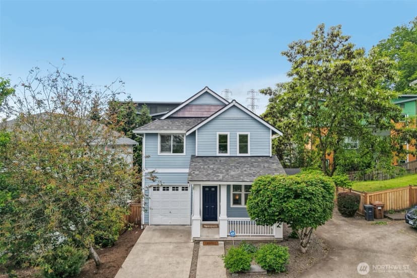 Property photo for 3951 S Chicago St, Seattle photo 31