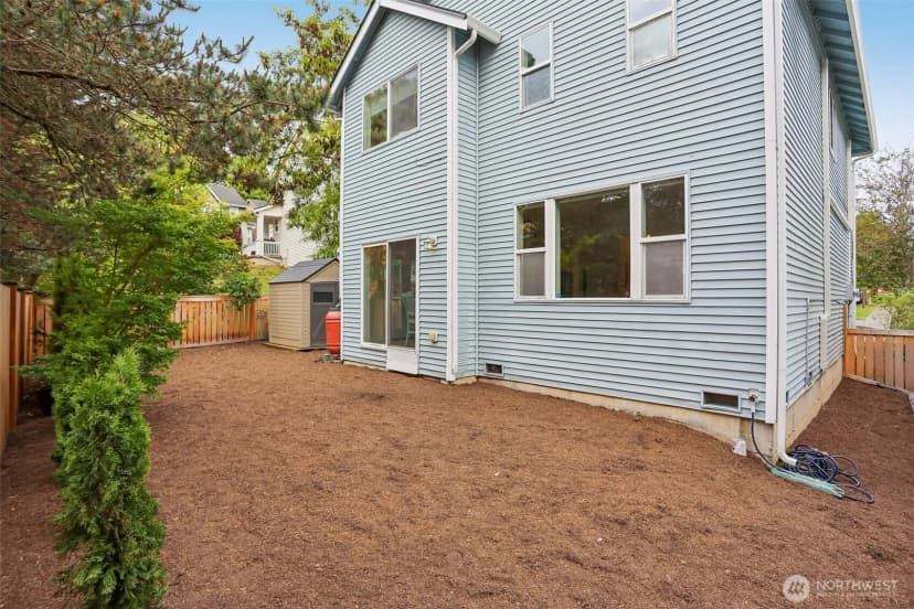 Property photo for 3951 S Chicago St, Seattle photo 26