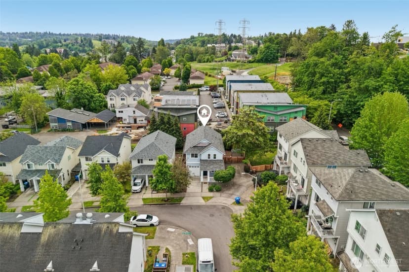 Property photo for 3951 S Chicago St, Seattle photo 30