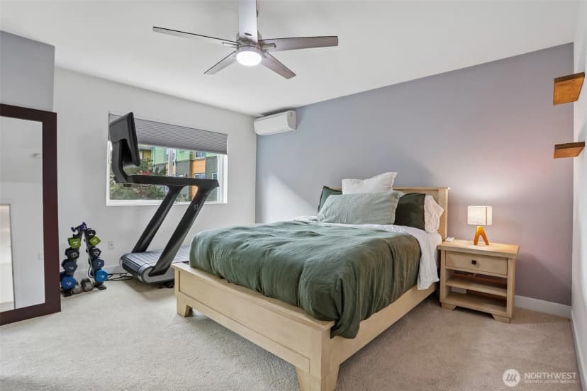 Property photo for 3951 S Chicago St, Seattle photo 16