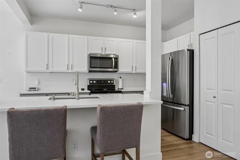 Property photo for 3951 S Chicago St, Seattle photo 9