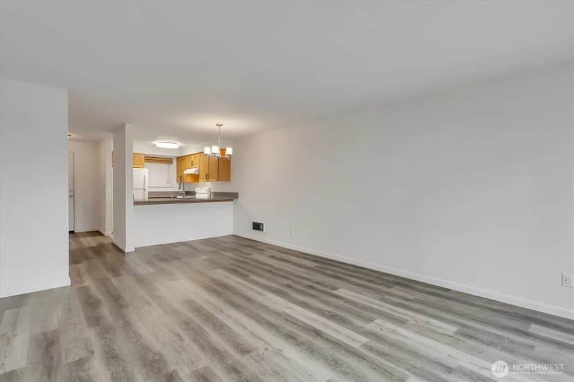 Property photo for 4895 76th Street Sw #d-302, Mukilteo photo 13