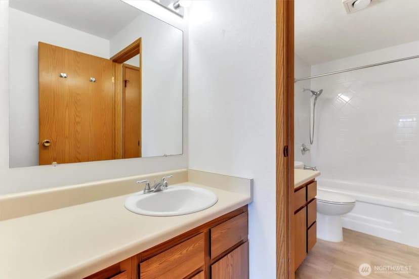 Property photo for 4895 76th Street Sw #d-302, Mukilteo photo 19