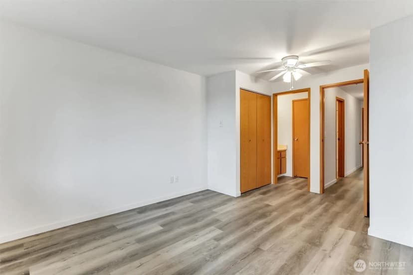 Property photo for 4895 76th Street Sw #d-302, Mukilteo photo 16