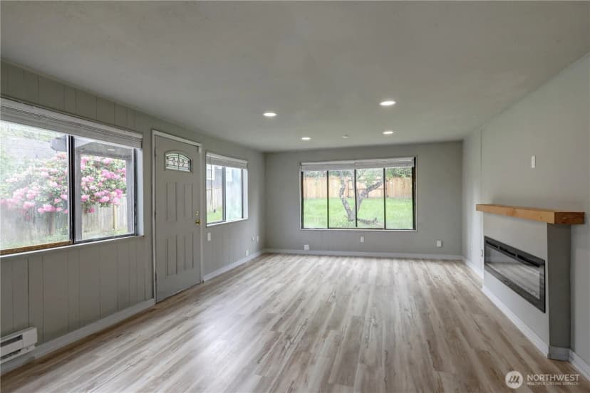 Property photo for 4609 S Thompson Avenue, Tacoma photo 3