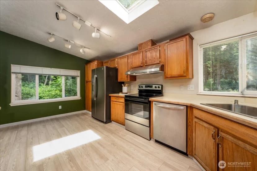 Property photo for 2579 Green Acres Lane, Oak Harbor photo 9