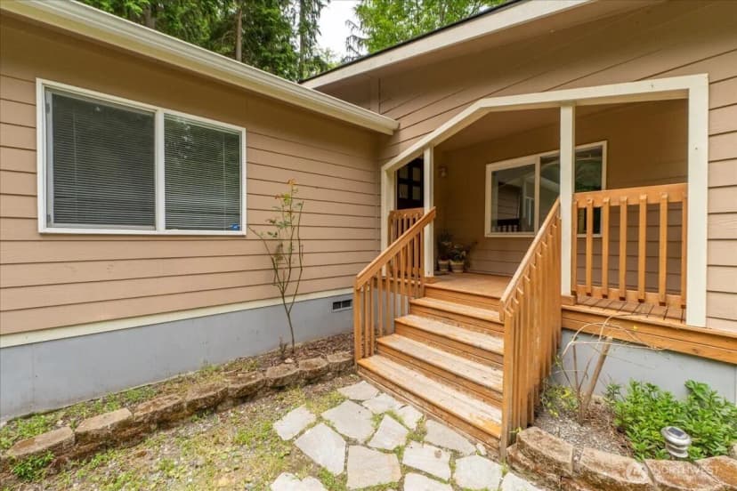 Property photo for 2579 Green Acres Lane, Oak Harbor photo 4