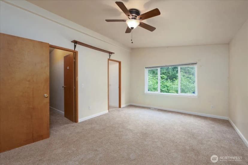 Property photo for 2579 Green Acres Lane, Oak Harbor photo 18