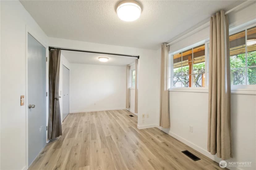 Property photo for 2725 124th Avenue Ct E, Edgewood photo 15