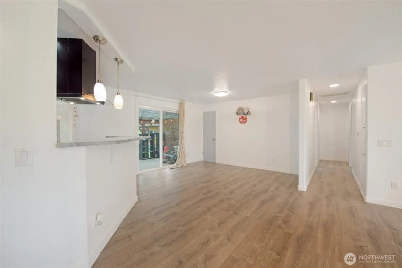 Property photo for 2725 124th Avenue Ct E, Edgewood photo 6