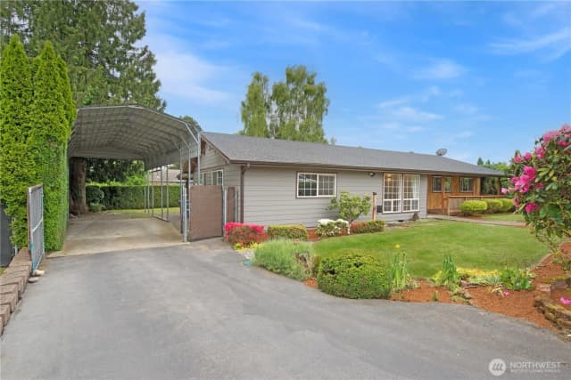 Property photo for 2725 124th Avenue Ct E, Edgewood photo 3
