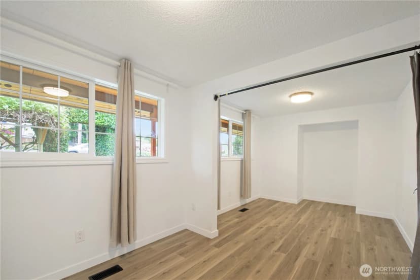Property photo for 2725 124th Avenue Ct E, Edgewood photo 16