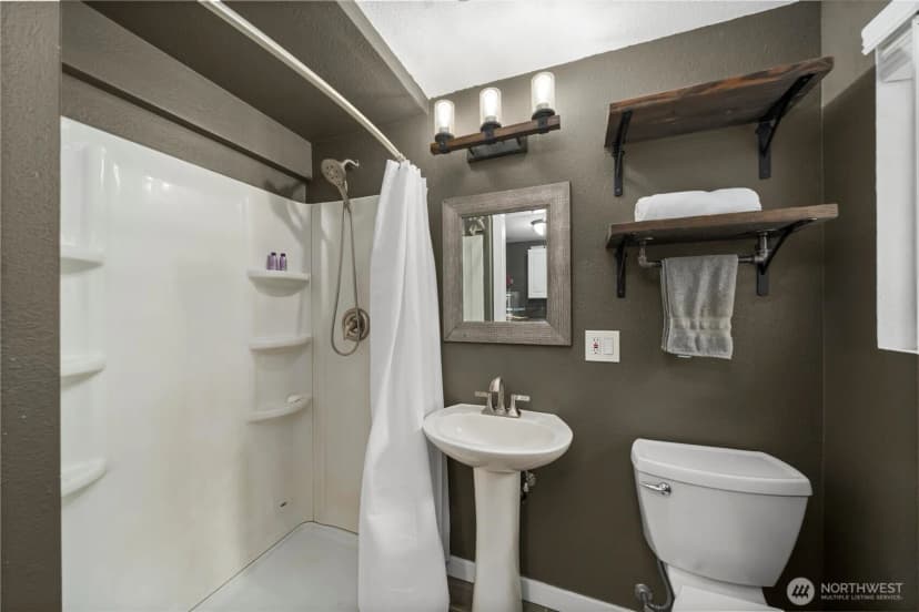 Property photo for 19101 58th Street E, Lake Tapps photo 14