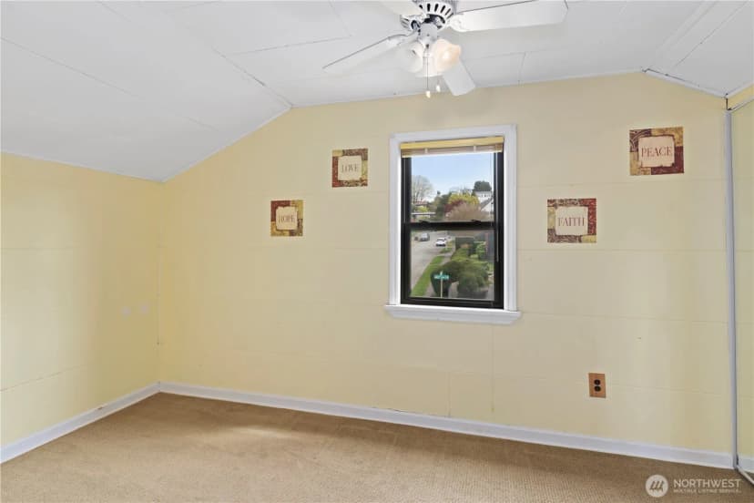 Property photo for 6901 40th Avenue Sw, Seattle photo 24