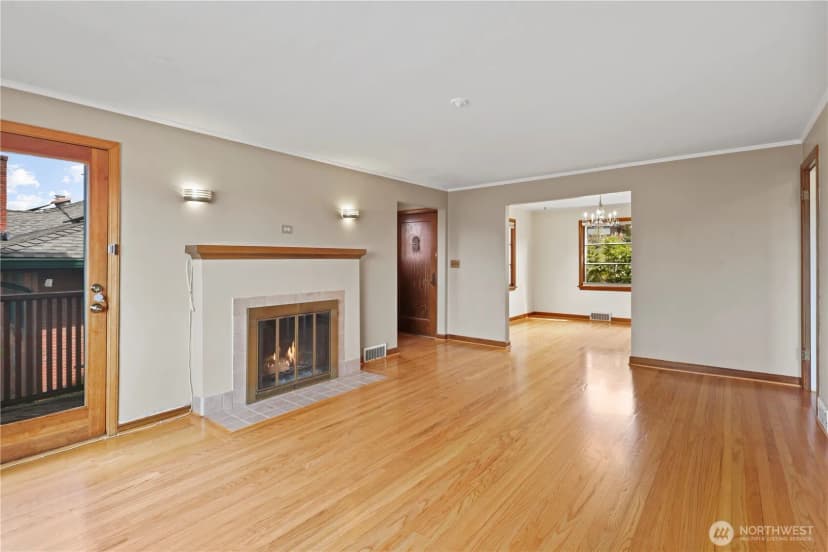 Property photo for 6901 40th Avenue Sw, Seattle photo 9