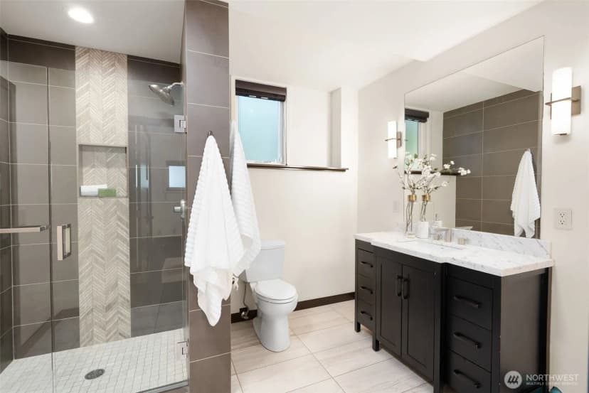 Property photo for 10847 Bill Point Bluff Ne, Bainbridge Island photo 37