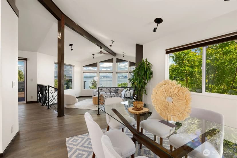 Property photo for 10847 Bill Point Bluff Ne, Bainbridge Island photo 12