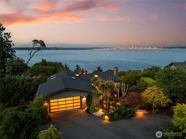 Property photo for 10847 Bill Point Bluff Ne, Bainbridge Island photo 5