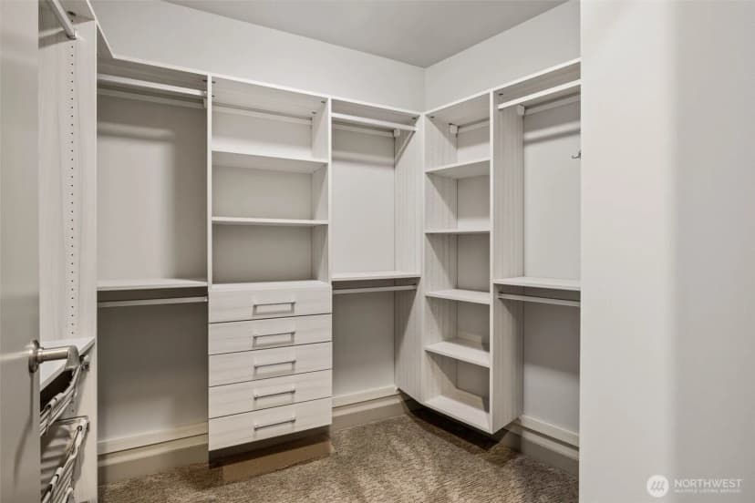 Property photo for 10610 Ne 9th Place #2307, Bellevue photo 29