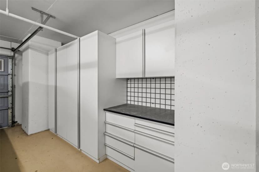 Property photo for 10610 Ne 9th Place #2307, Bellevue photo 33