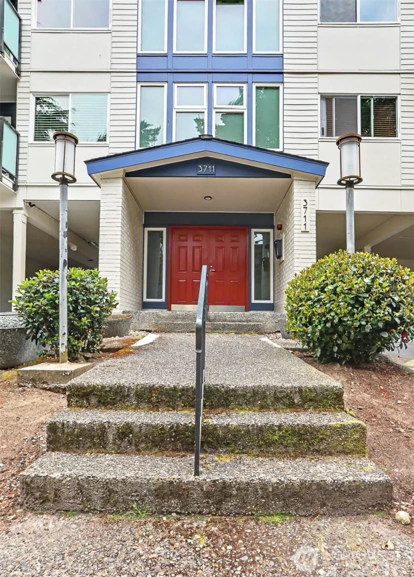 Property photo for 3711 26th Place W #306, Seattle photo 26