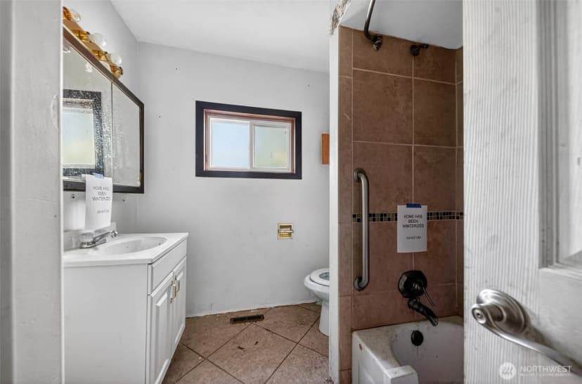 Property photo for 611 S Farr Rd, Spokane photo 12