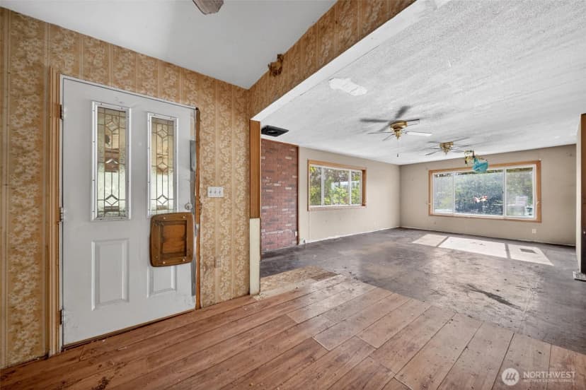 Property photo for 611 S Farr Rd, Spokane photo 5