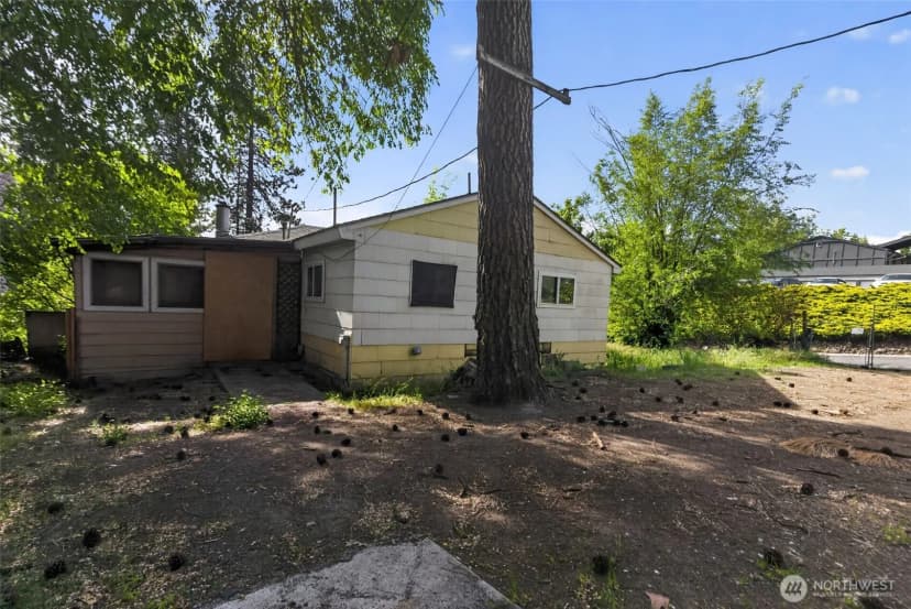 Property photo for 611 S Farr Rd, Spokane photo 13