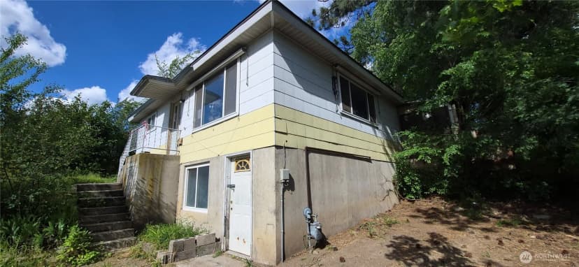 Property photo for 611 S Farr Rd, Spokane photo 15