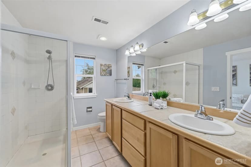 Property photo for 13015 Ne 182nd Place #a, Bothell photo 11