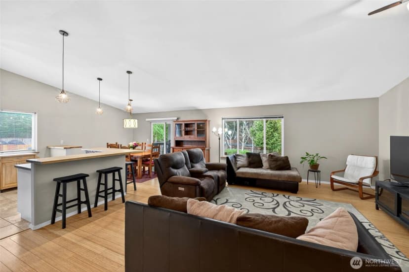 Property photo for 10702 211th Avenue Ct E, Bonney Lake photo 6