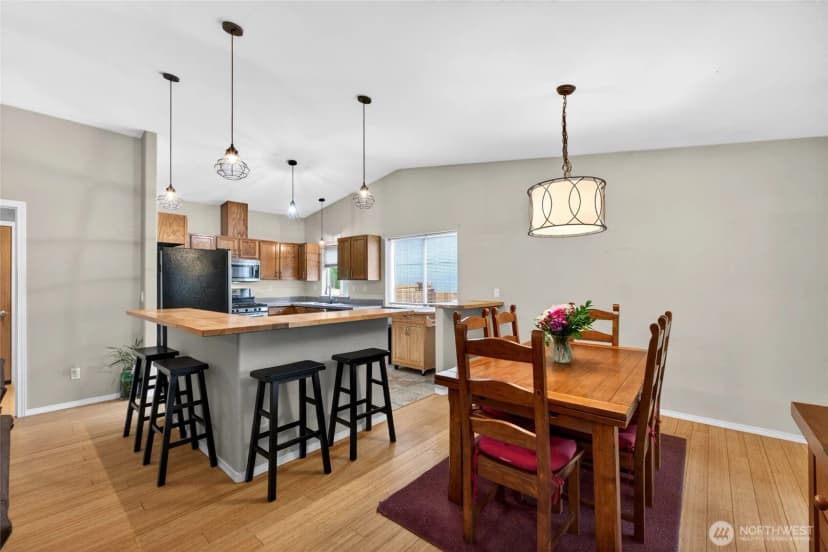 Property photo for 10702 211th Avenue Ct E, Bonney Lake photo 7