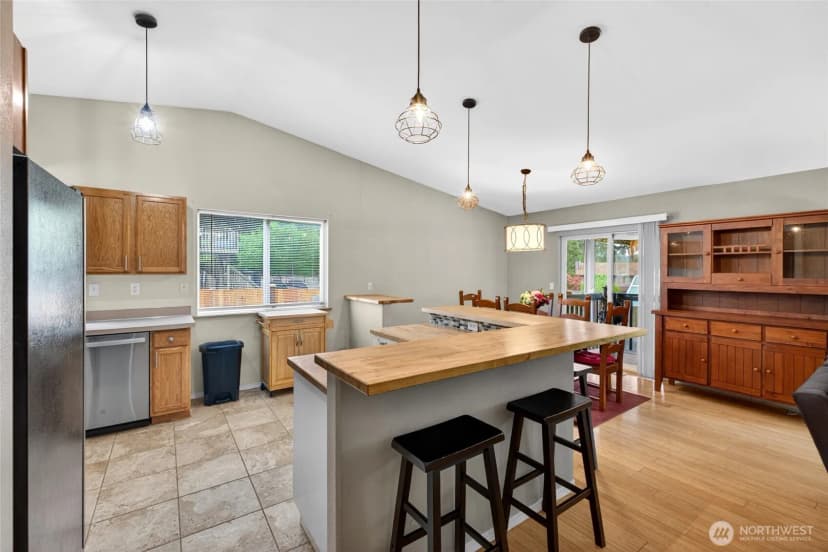 Property photo for 10702 211th Avenue Ct E, Bonney Lake photo 8