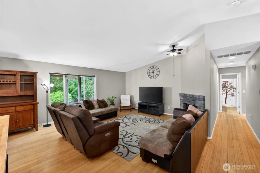 Property photo for 10702 211th Avenue Ct E, Bonney Lake photo 11