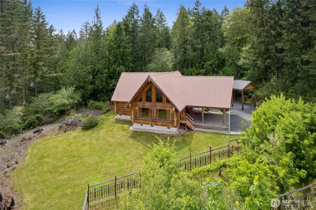Property photo for 42323 22nd Avenue E, Eatonville photo 3
