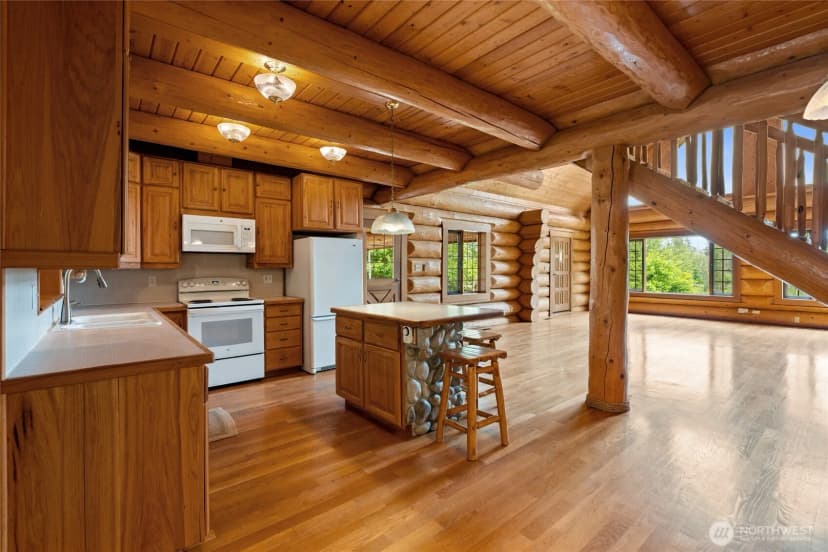 Property photo for 42323 22nd Avenue E, Eatonville photo 9