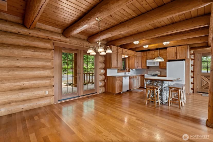 Property photo for 42323 22nd Avenue E, Eatonville photo 11