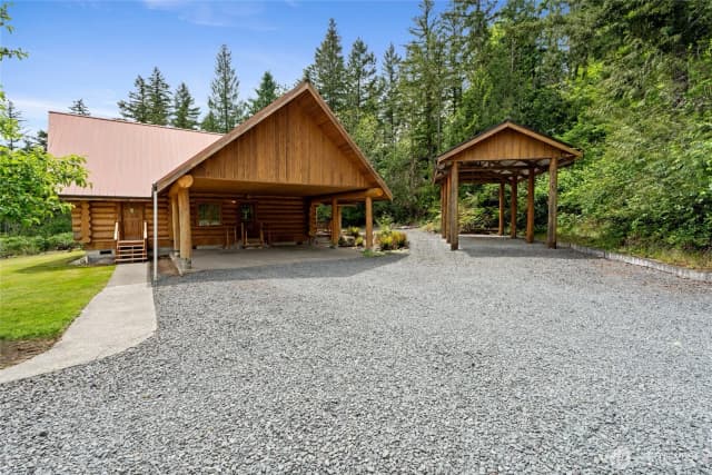 Property photo for 42323 22nd Avenue E, Eatonville