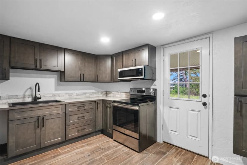 Property photo for 884 Fairmount Avenue, Shelton photo 26