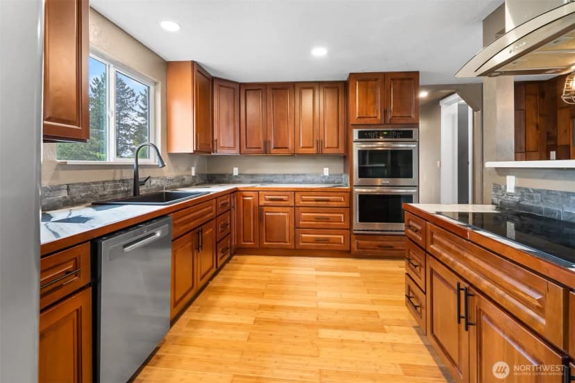 Property photo for 884 Fairmount Avenue, Shelton photo 9