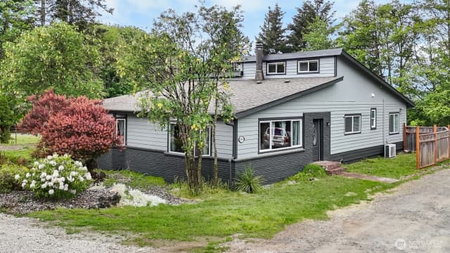 Property photo for 884 Fairmount Avenue, Shelton