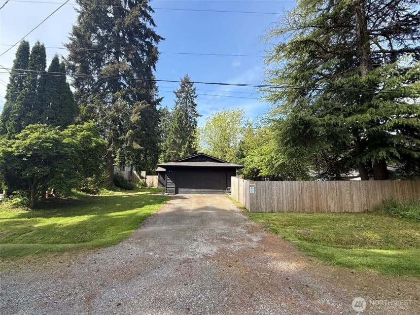 Property photo for 6011 185th Street Sw, Lynnwood photo 3