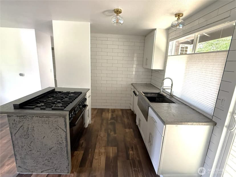 Property photo for 6011 185th Street Sw, Lynnwood photo 14