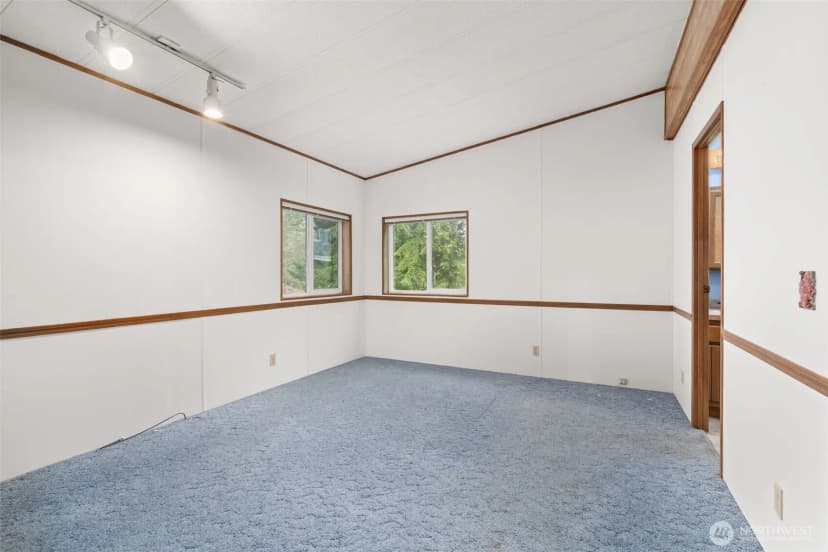 Property photo for 2206 W Starlake Drive, Elma photo 16