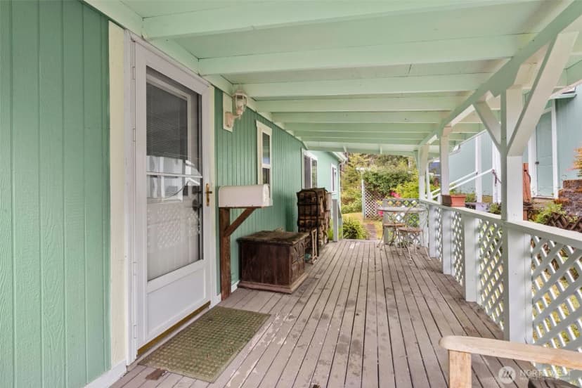 Property photo for 2206 W Starlake Drive, Elma photo 4